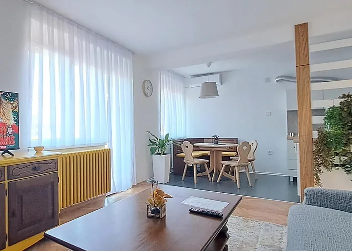 Downtown Apartment
